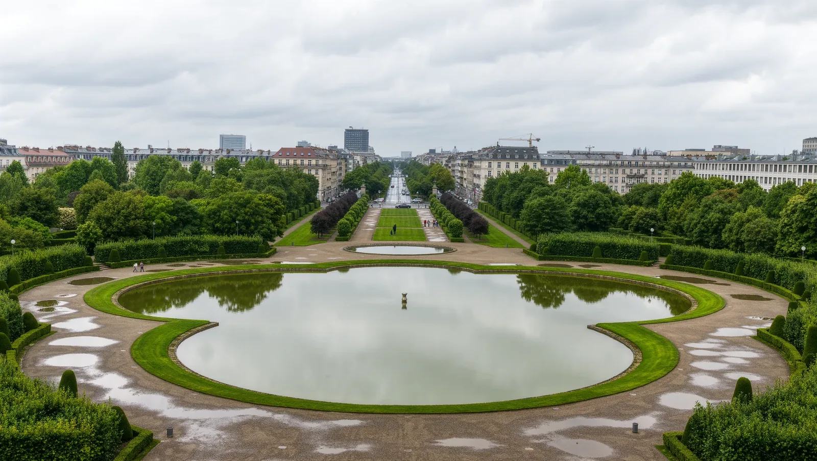 Symbolbild Stadtpark mit Teich